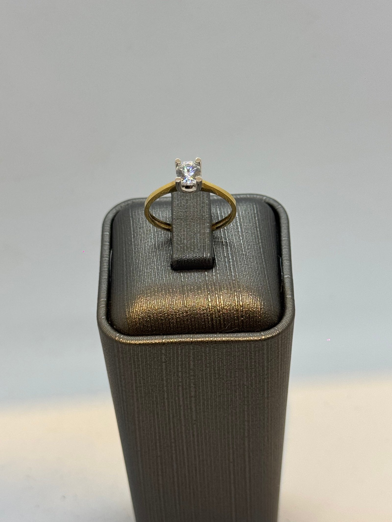 1.77 Gram 14 Ayar Tektaş Yüzük